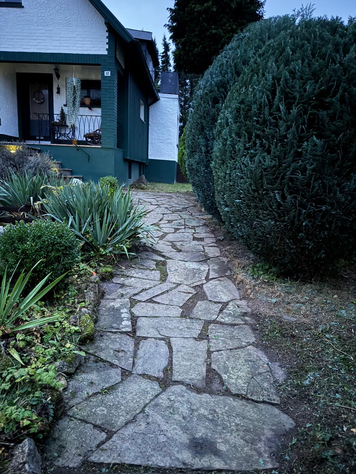 cb0f6747-0785-4b9a-a39e-4dc6570c8f9c 2